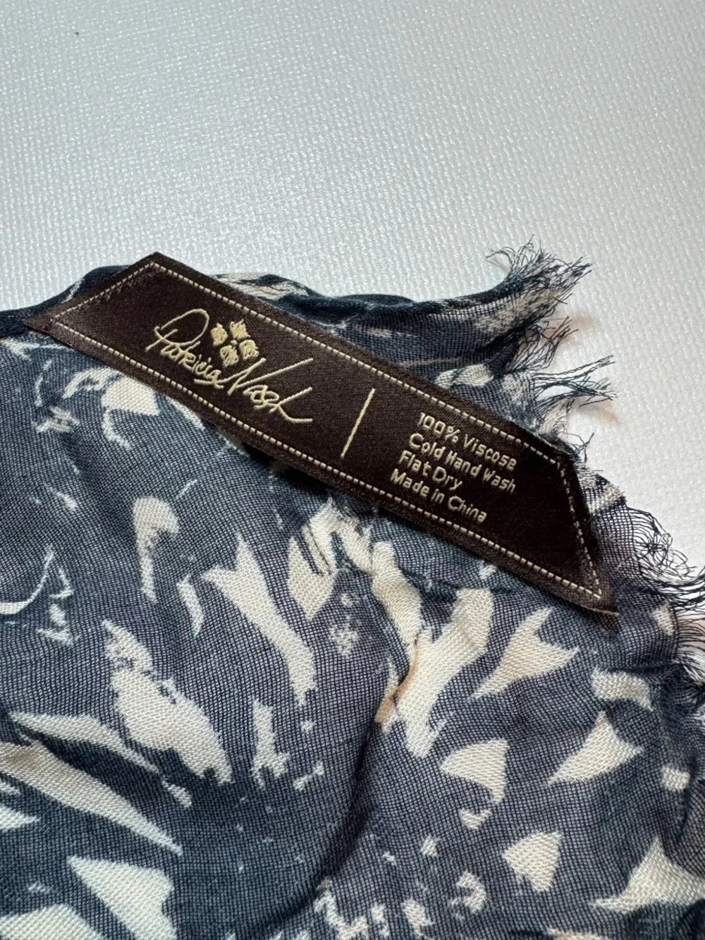 Patricia Nash Sunflower Print Oversized Scarf Wrap Navy Ivory 100% Viscose